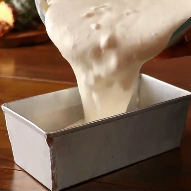Bước 4 Đổ khuôn và làm lạnh Kem dứa sữa