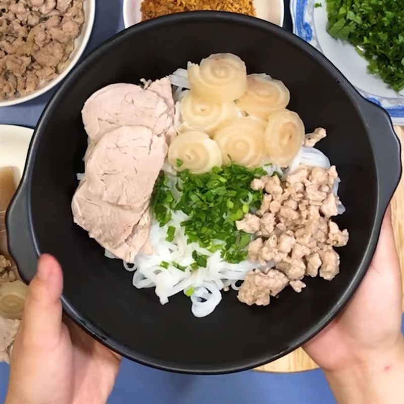 Bước 6 Hoàn thành Hủ tiếu da heo cuộn