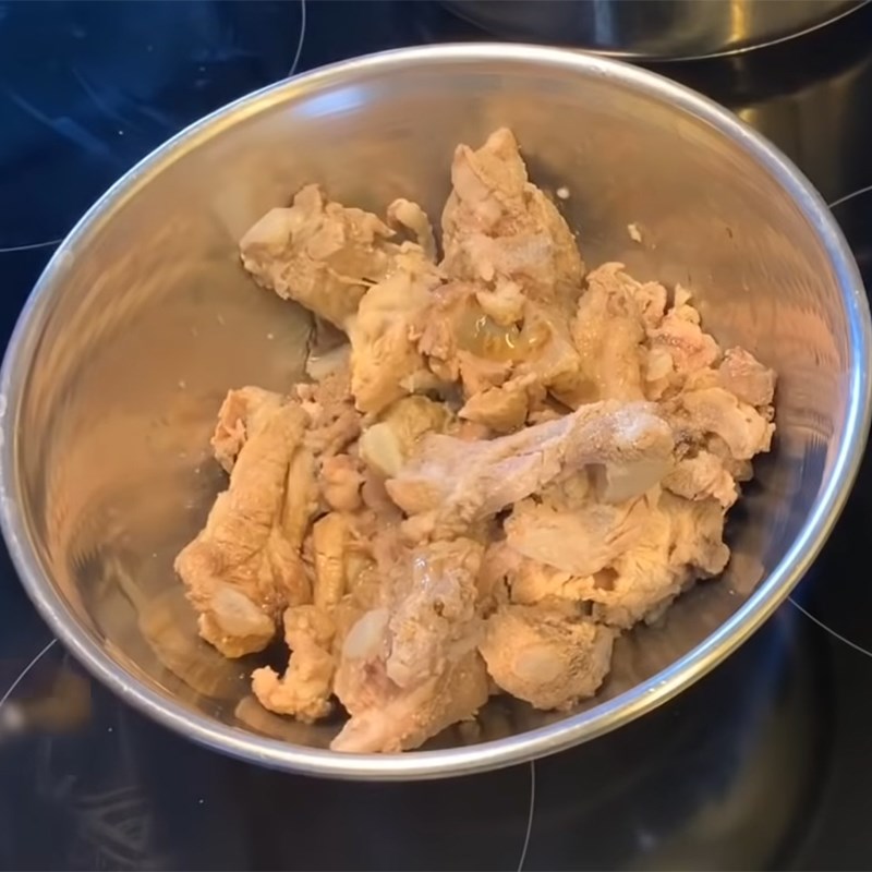Bước 3 Luộc và lọc thịt sườn heo Cháo khoái Hải Phòng