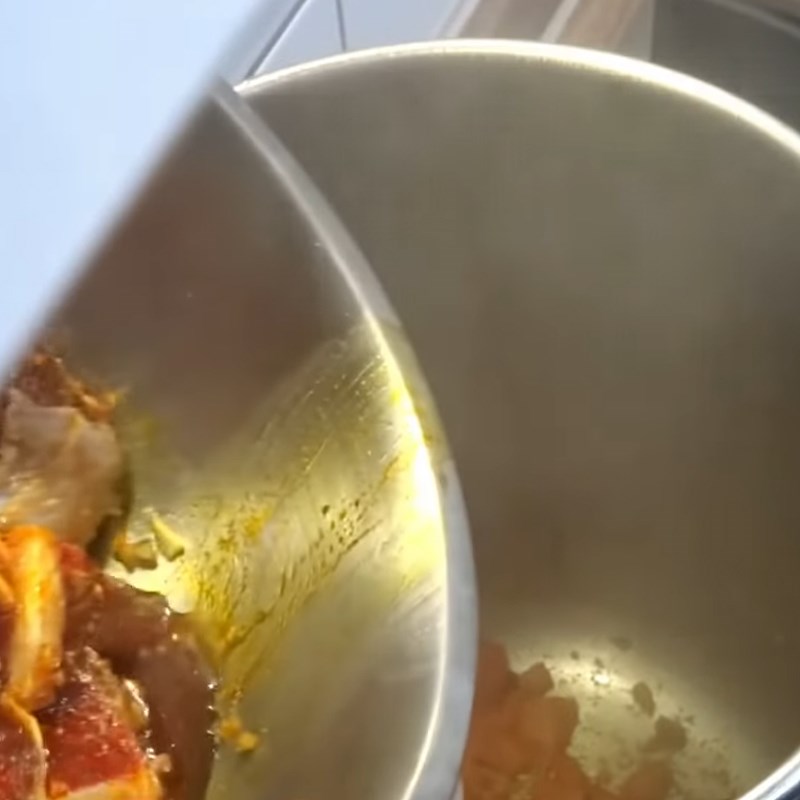 Bước 5 Nấu thịt bò với cà chua Bò nấu đậu