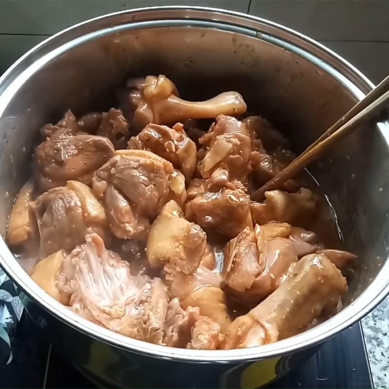 Bước 5 Nấu thịt vịt vịt nấu xí muội
