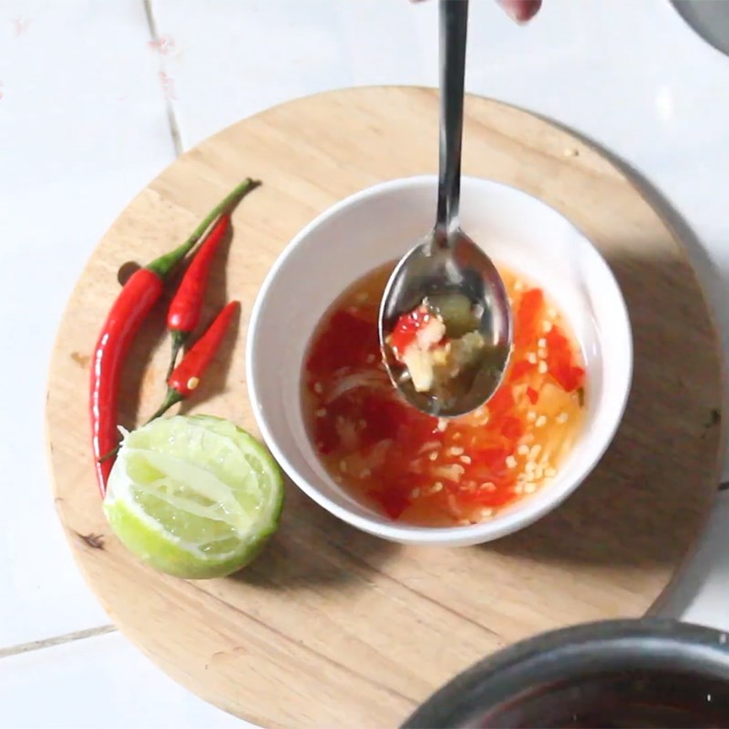 Bước 2 Pha nước mắm Nước mắm chấm nghêu hấp sả