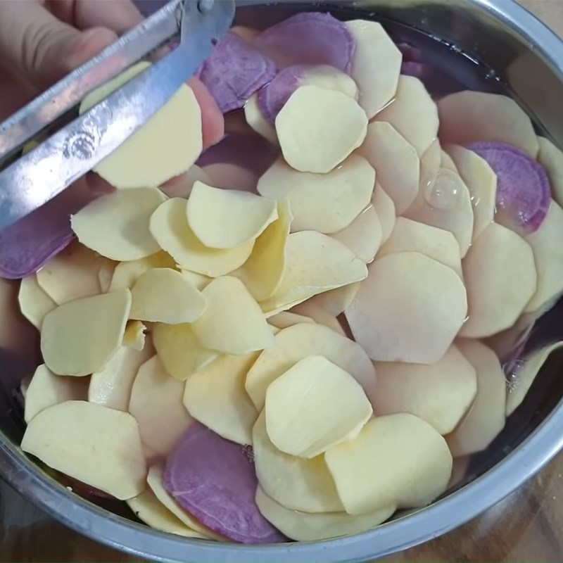 Cách làm khoai lang chiên giòn ngào đường - ảnh 6 cach-lam-khoai-lang-chien-gion-ngao-duong-img6