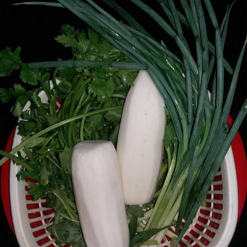 Bước 2 Sơ chế các nguyên liệu khác Hủ tiếu móng heo