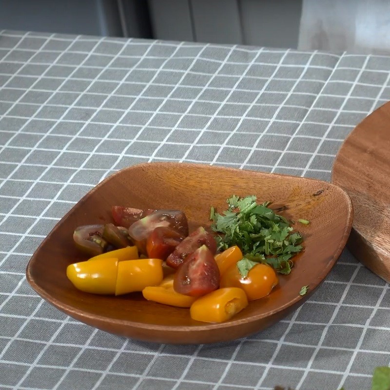 Bước 1 Sơ chế rau củ quả Salad xoài chanh dây