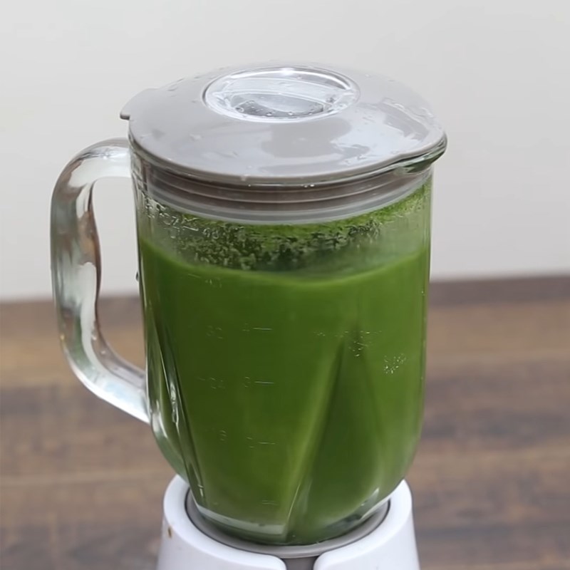 Bước 3 Sơ chế và xay rau diếp cá Sinh tố diếp cá đậu xanh