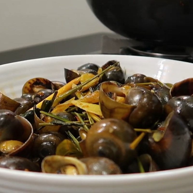 Bước 4 Thành phẩm Ốc lác xào sa tế