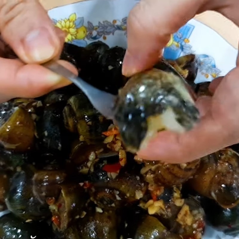 Bước 3 Thành phẩm Ốc lác xào tỏi