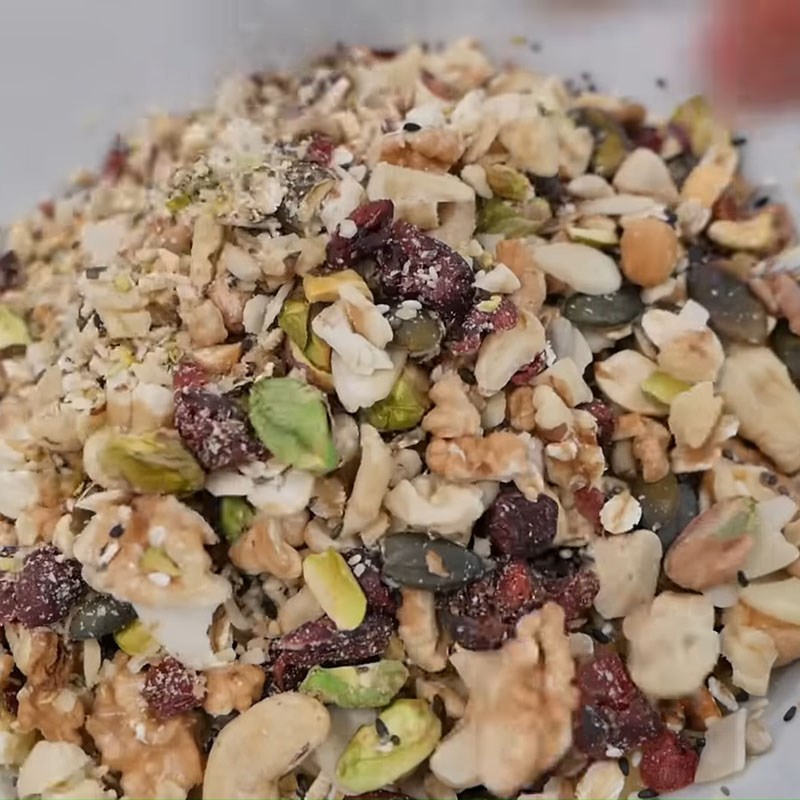 Bước 4 Trộn hỗn hợp bánh Bánh hạt thập cẩm