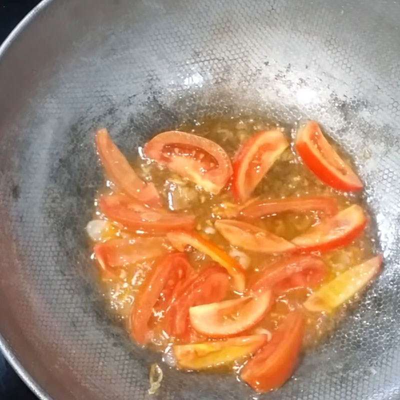 Bước 3 Xào bắp cải Bắp cải xào chua ngọt