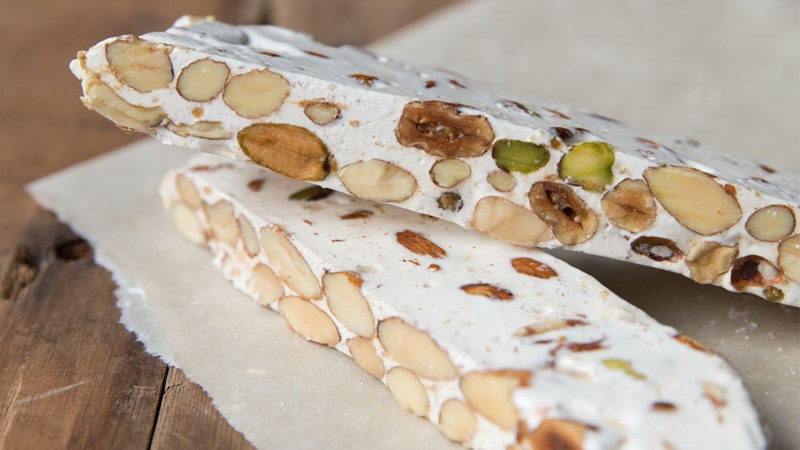 White nougat - kẹo nougat trắng