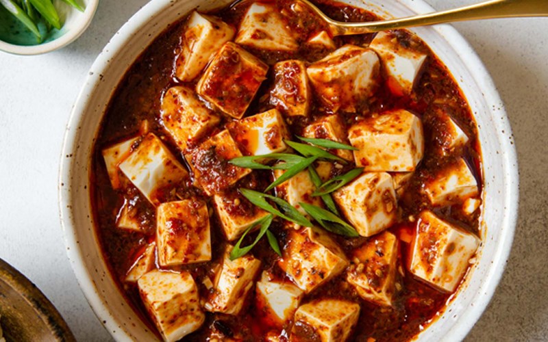 Đậu hũ sốt Tứ Xuy&ecirc;n chay