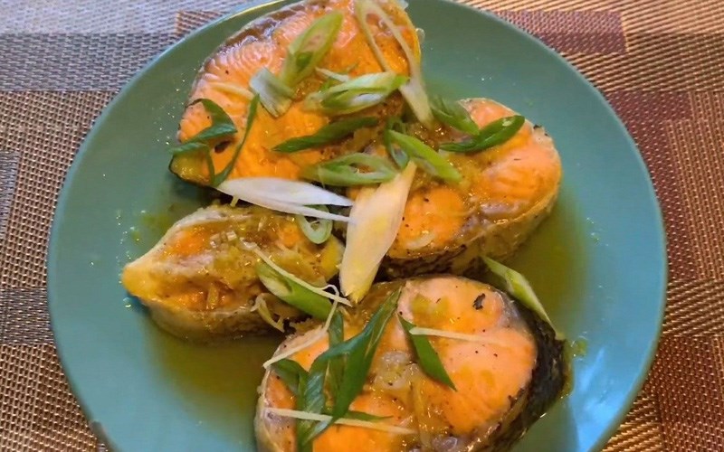 C&aacute; hồi kho nghệ