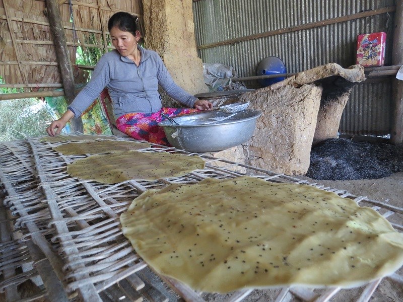 Bánh tráng trắng