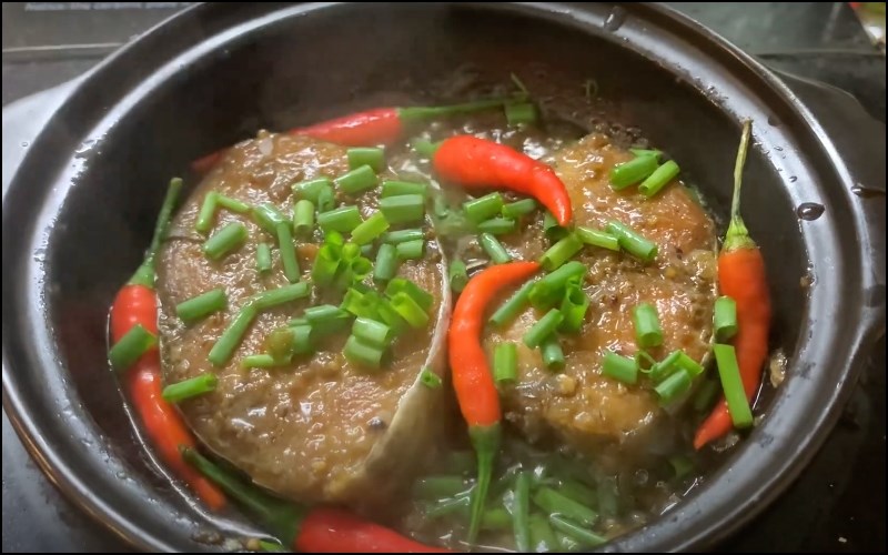 Cá thu kho tộ 