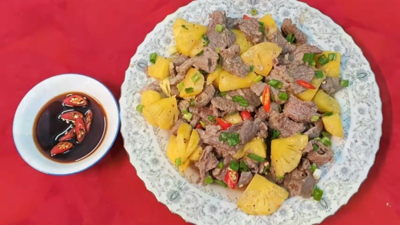 Thịt bò xào khoai tây