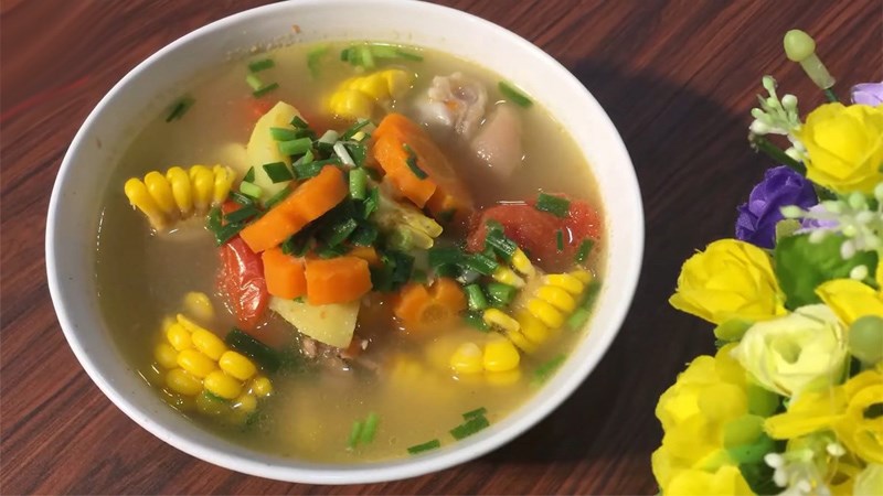 Canh bắp hầm xương