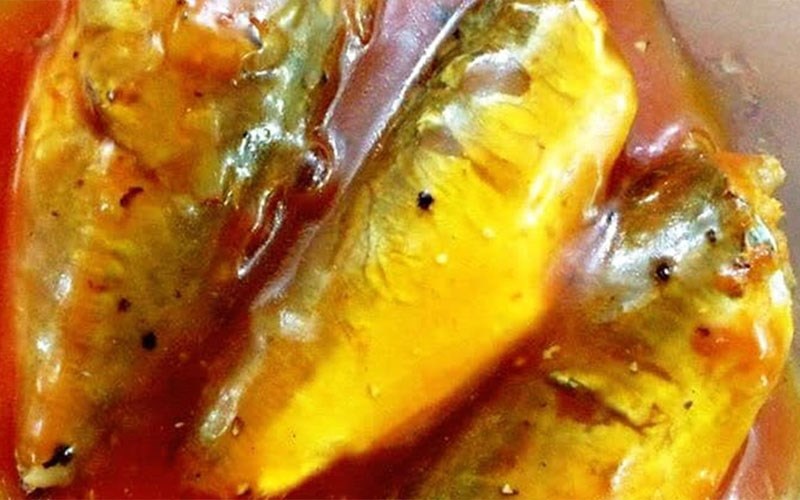 Cá nục kho mía