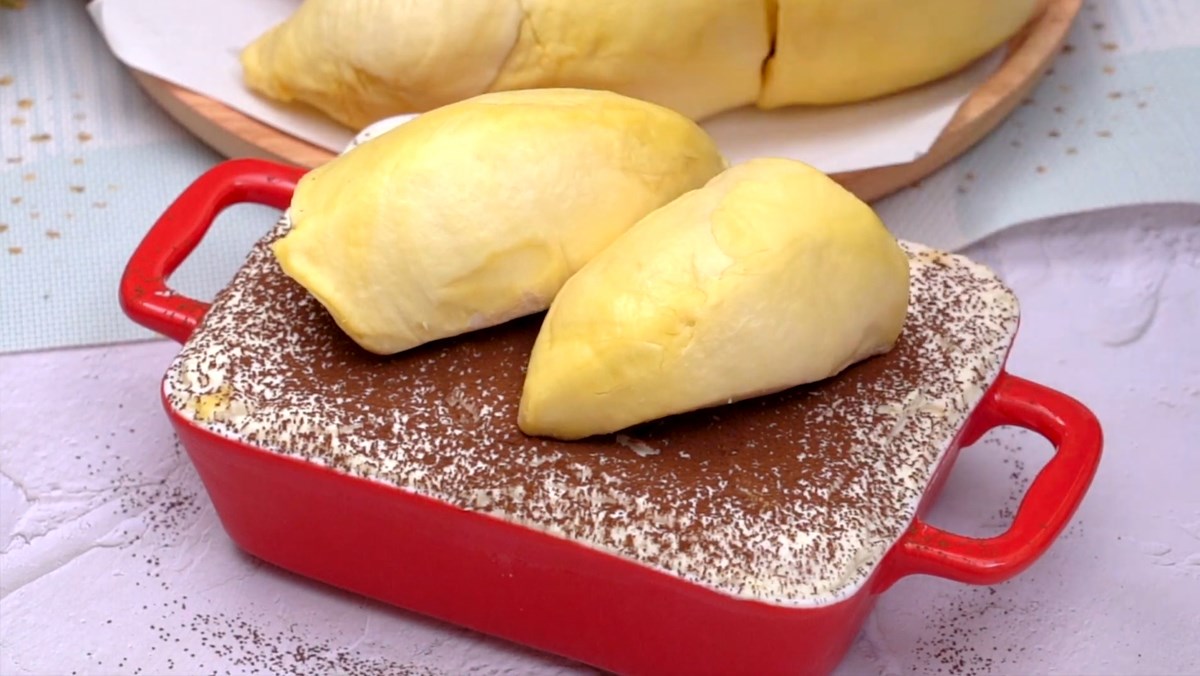 Bánh tiramisu sầu riêng