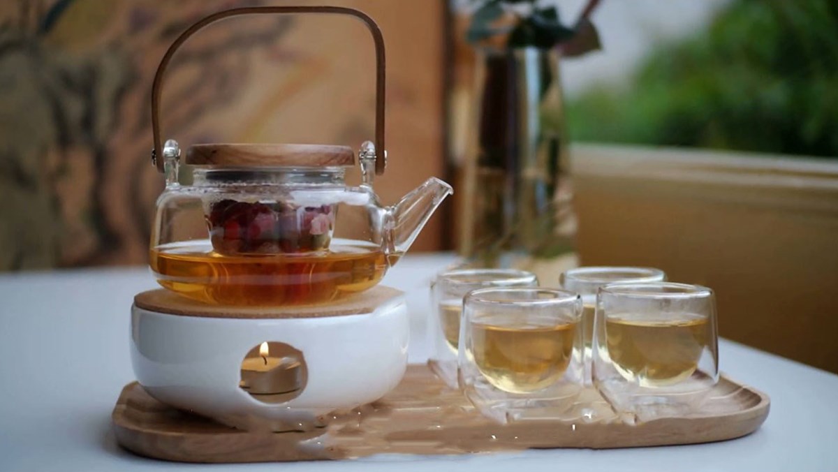 Cách pha trà dưỡng nhan detox cực đơn giản tại nhà