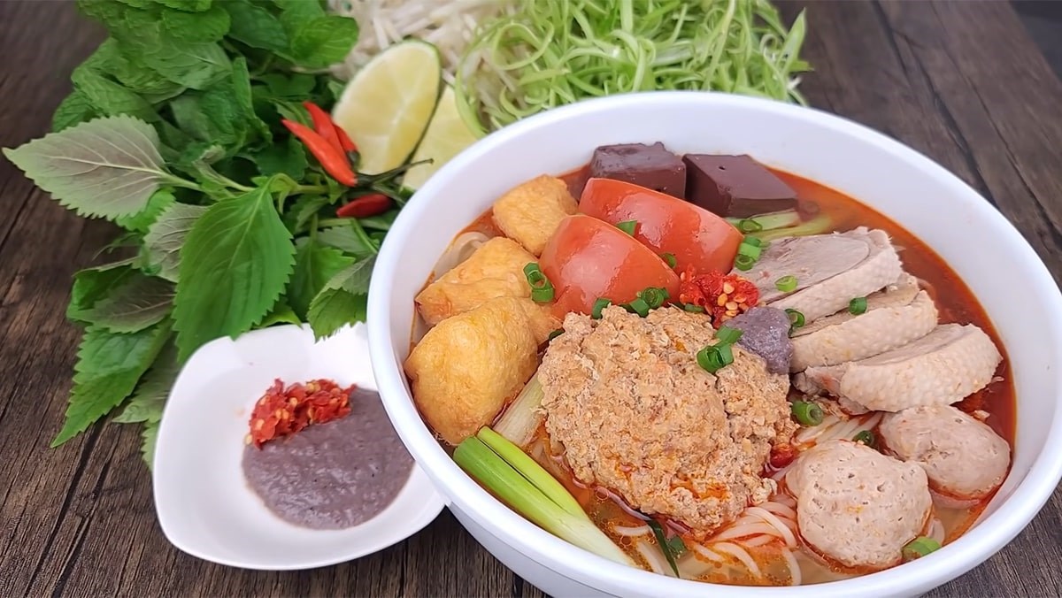 Bún riêu vịt