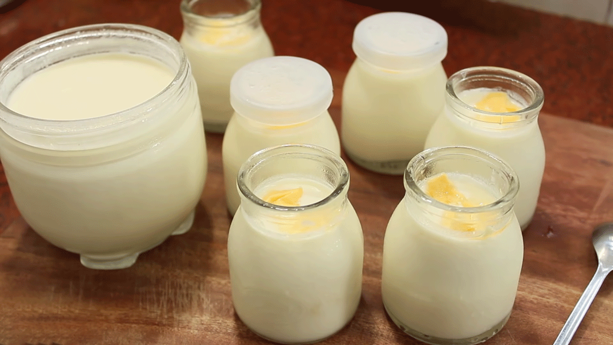 Hướng dẫn Cách làm yaourt sầu riêng tại nhà đơn giản và ngon miệng