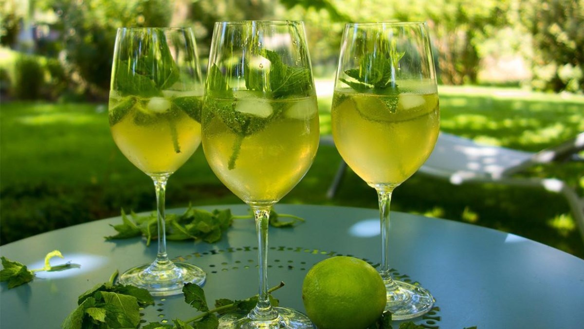 Aperitif Là Gì? Khám Phá Về Rượu Khai Vị Thu Hút Vị Giác