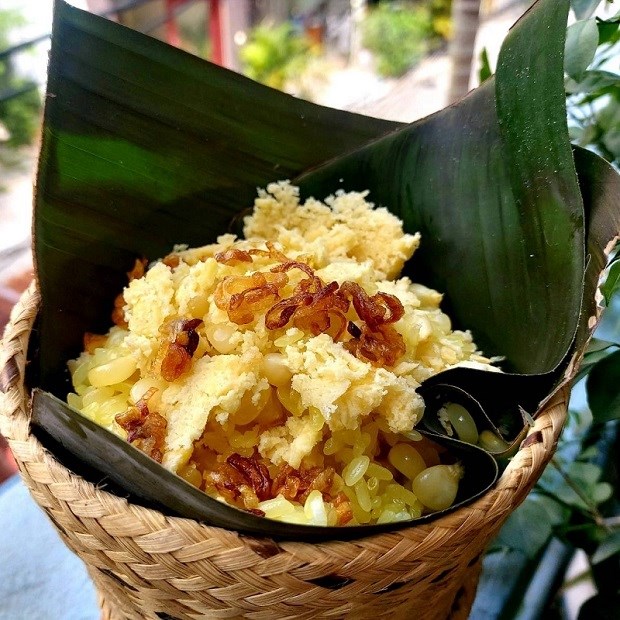 Cách nấu xôi bắp (ngô) đậu xanh gói lá sen thơm ngon giản dị vị quê hương