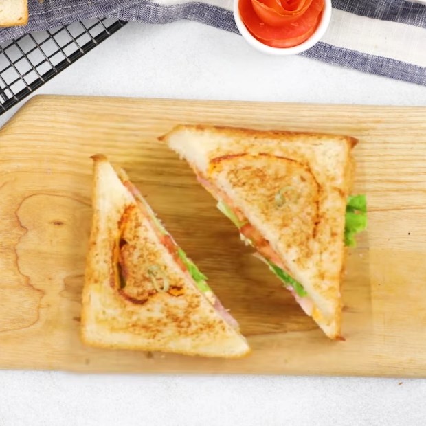 Cách làm bánh mì sandwich phô mai thơm béo mềm mại đơn giản tại nhà