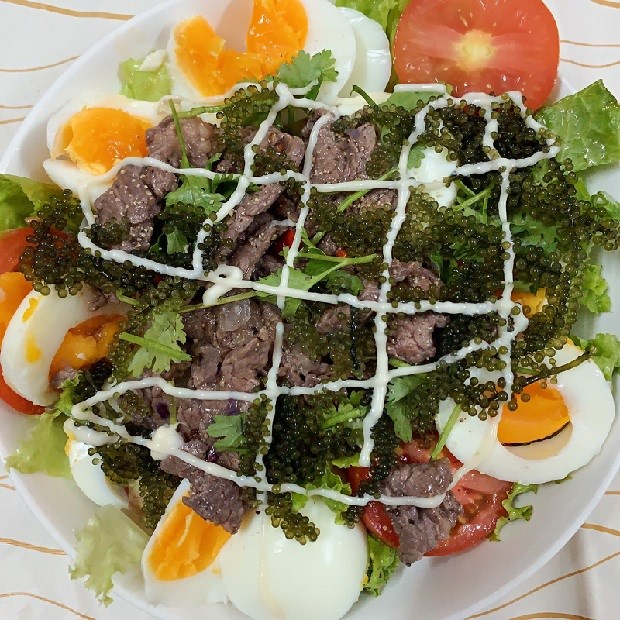 Cách làm salad rong nho thịt bò bổ dưỡng, thanh mát, đổi vị cho gia đình