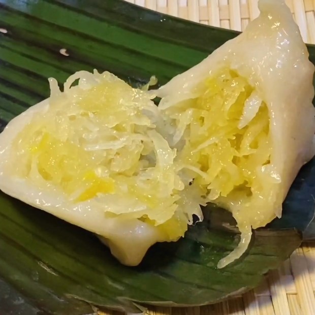 Cách làm bánh ít nhân dừa sầu riêng thơm ngon dẻo mềm