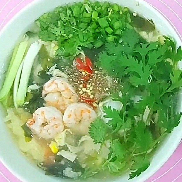 3 cách nấu súp hải sản rong biển, chua cay và nấm tuyết ngon bổ dưỡng