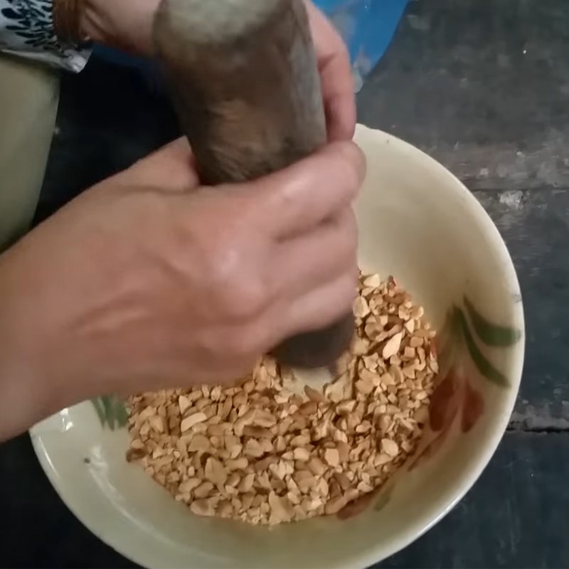 Bước 2 Chuẩn bị sầu riêng, dừa, đậu phộng Bánh ít nếp than nhân dừa sầu riêng