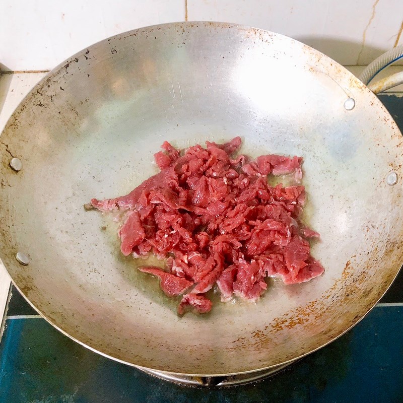 Bước 2 Làm miến xào thịt bò Miến xào thịt bò