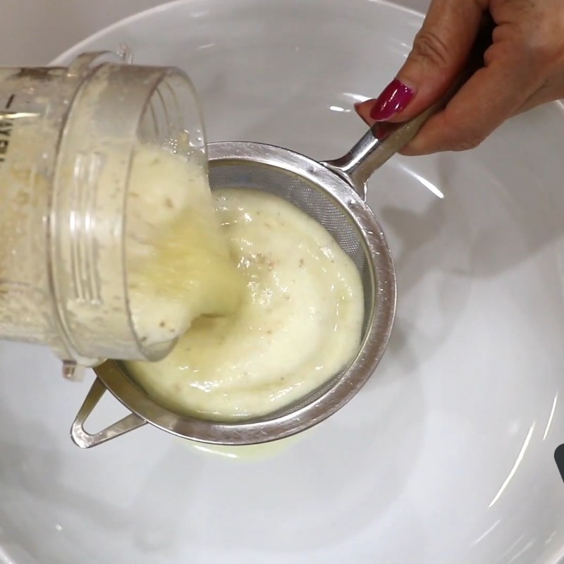 Bước 2 Sơ chế trứng muối Bánh ú trứng muối nhân mặn thập cẩm