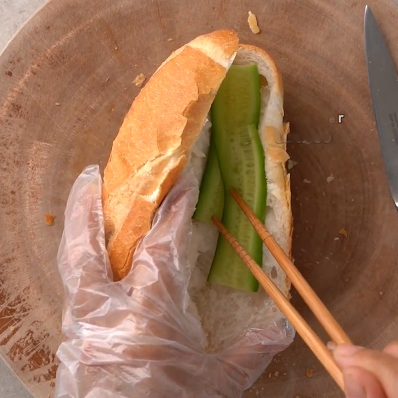 Bước 5 Nhồi nhân bánh mì Bánh mì thịt bò nướng