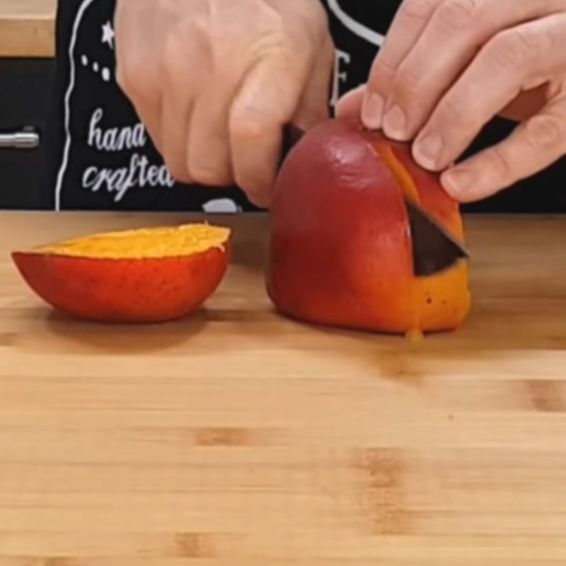 Bước 1 Sơ chế nguyên liệu Sốt xoài BBQ