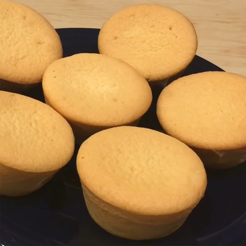 Bước 6 Thành phẩm Bánh bông lan cupcake cốt dừa