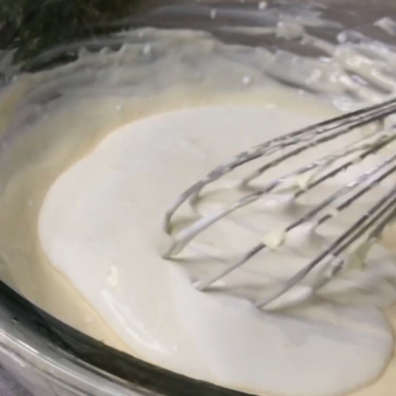 Bước 3 Trộn hỗn hợp cream cheese Cheesecake trái vải