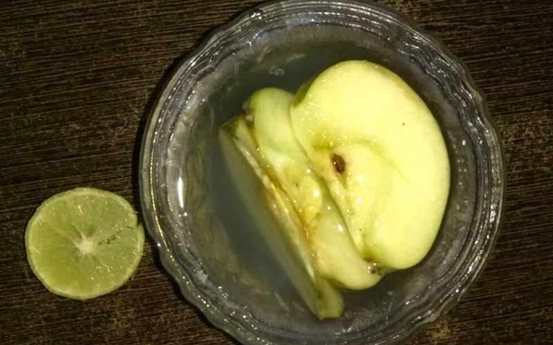 Nguyên liệu giúp táo không bị đen sau khi gọt