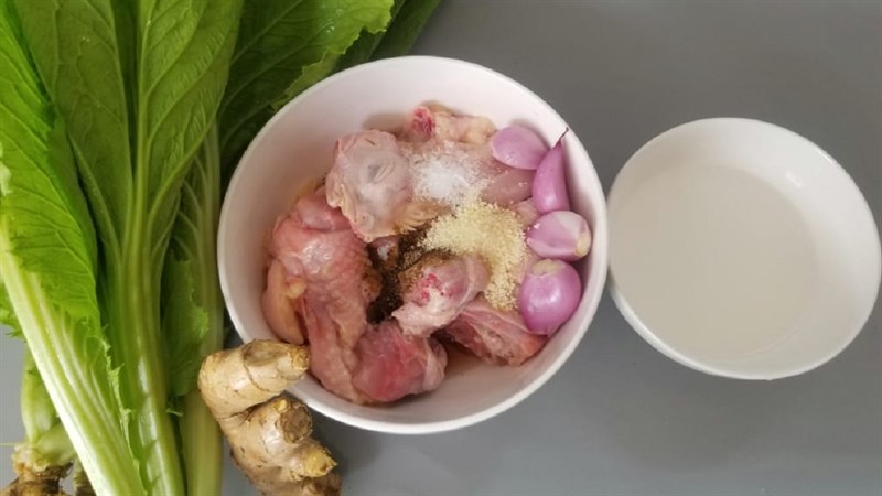 Nguyên liệu làm canh cải xanh thịt gà