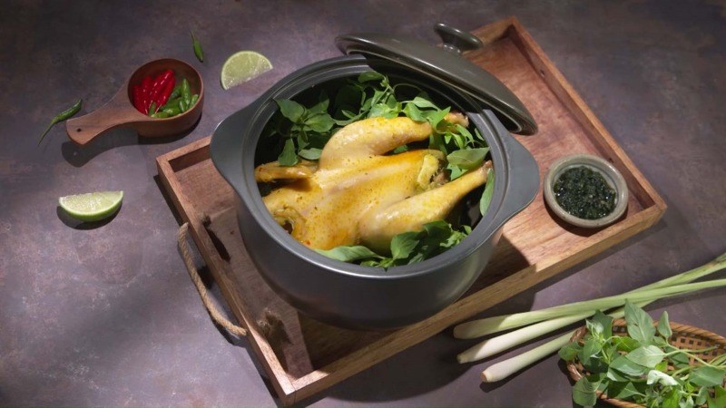 G&agrave; hấp l&aacute; &eacute;