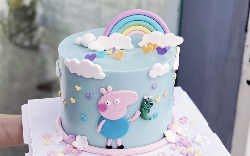 Mỗi chiếc bánh trên Tiệm bánh MaDi đầy đủ được tô điểm tỉ mỉ