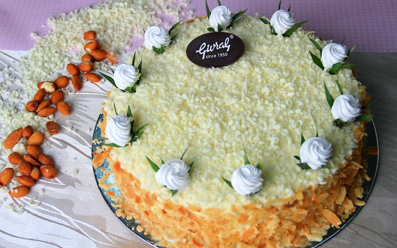 Bánh bắp danh tiếng của Givral Bakery