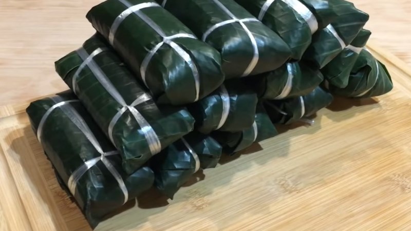 Bánh tét chu&ocirc;́i mini