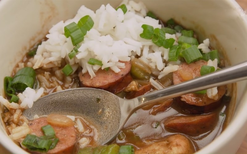 Súp gumbo thịt gà