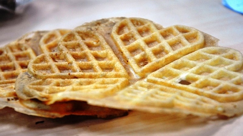 B&aacute;nh kẹp waffle truyền thống