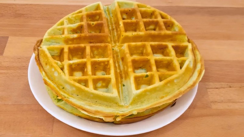 B&aacute;nh kẹp waffle sầu ri&ecirc;ng l&aacute; dứa