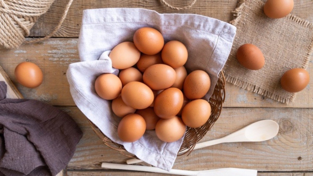 Trứng gà chiên bao nhiêu calo với 3 quả trứng gà?

