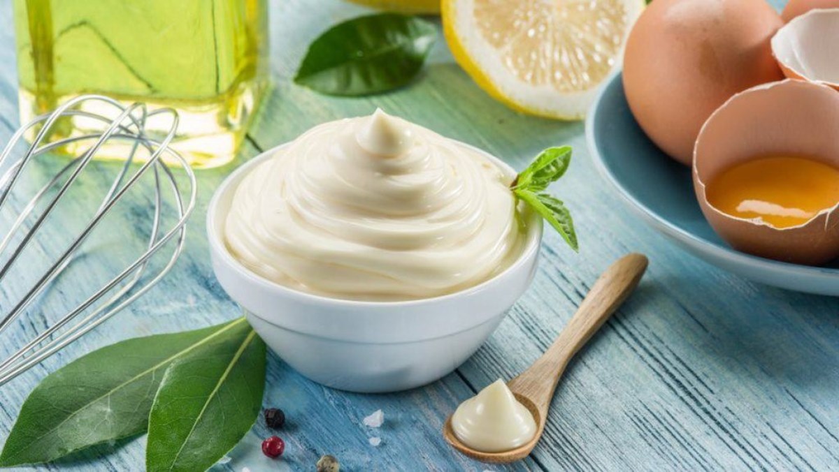 Sốt mayonnaise là gì và cách làm sao để làm nước sốt này?